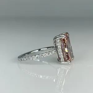 AMBER JEWELS Anillo de Compromiso de Cuarzo Rosa con Corte Redondo, Chapado en Oro Sólido de 14K y Acabado en Rodio, Engaste Pavé, Joyería Glam Unisex - Product Image 2