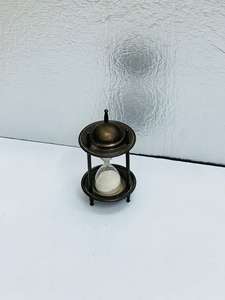 Reloj de arena de aluminio de 4'' con diseño 3D de ángel animal y acabado Cross Commando |   Pie Decorativo Vintage para Mesa de Graduación - Product Image 4