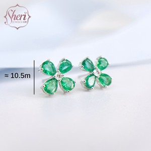 [Sheri Jewels] Women's 18K Solid White Gold Four Leaves Diamond & Pear Shape <b>Emerald</b> Claw Setting <b>Stud</b> Earrings Anniversary Gift - Product Image 2