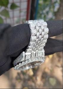 Montre pour homme de style hip-hop, fabriquée en Inde, avec un cadran serti de diamants, idéale pour les sorties en boîte de nuit. Disponible en gros. - Product Image 2