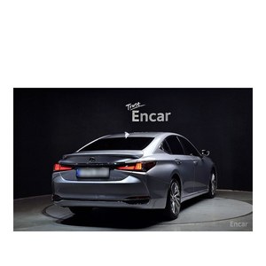 Lexus ES Executive 2024, 17,706 km, Volante a la Izquierda, Asientos de Cuero, Cámara Trasera - Product Image 2