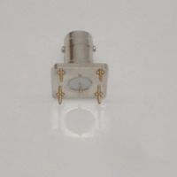 Connecteur RF femelle BNC à bride carrée pour montage sur circuit imprimé, 50 ohms, tout en cuivre, traversant, à angle droit, borne à souder, prise de châssis