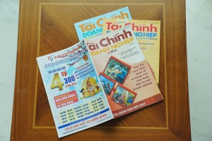 Impresión de revistas de la mejor calidad con Encuadernación perfecta Impresión de libros de revistas - Product Image 2