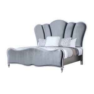 Splendido Set Camera da Letto 3 Pezzi Grigio Chiaro Queen Size con Gambe in Legno HB Colore Argento Include Letto e 2 Comodini Imbottiti in Tessuto - Product Image 3