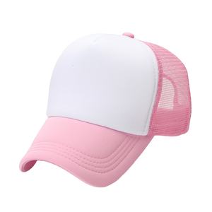 Nouvelle arrivée : Casquette trucker personnalisée 5 panneaux, style streetwear, dos en mesh de haute qualité, visière 100% coton, motif imprimé sur toute la surface. - Product Image 4