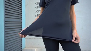 T-shirt de sport décontracté pour femmes, antibactérien, léger et respirant - Product Image 5