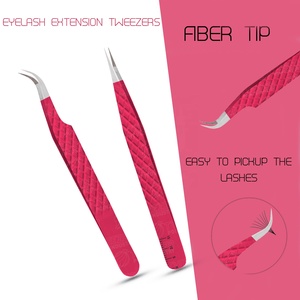 Pinzas de extensión de pestañas de acero japonés negro y dorado Punta puntiaguda con agarre de diamante Elección de técnicos experimentados - Product Image 5