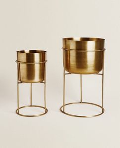 Wall Planters Round Metal Powder Coated <b>Hanging</b> <b>Bracket</b> <b>for</b> Garden Outdoor Use - Product Image 1