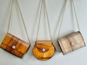 Wooden Handmade Crossbody Bag Modern Design <b>Creative</b> Wooden Purse with Chain Strap Promotional Novelty <b>Gift</b> - Product Image 1