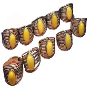 Anello di Moda in Ambra Naturale Mistica - Product Image 1