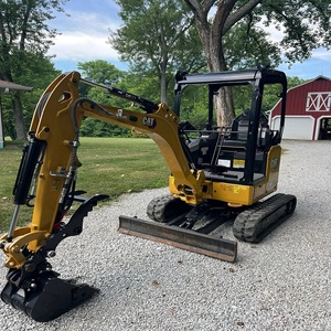 Mini-excavatrice Caterpillar à prix avantageux, adaptée aux travaux de construction, d'aménagement paysager, de terrassement, d'agriculture et aux projets utilitaires - Product Image 4