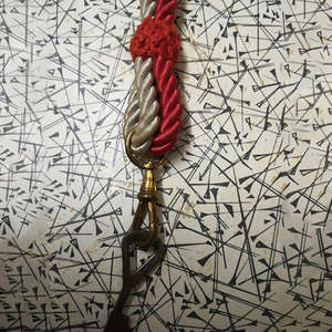 สายคล้องคอคุณภาพสูงแบบกำหนดเอง วัสดุสำหรับงานพิธีการ แบรนด์ชั้นนำ สายคล้องแบบมีลวดทองเหลือง ออกแบบเองได้ อุปกรณ์สำหรับการต่อสู้ - Product Image 6