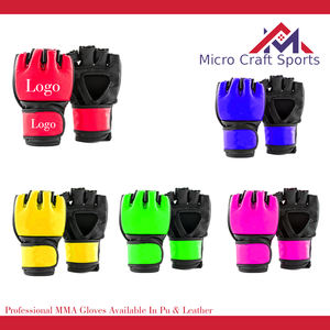 Gants de boxe et de MMA professionnels en cuir PU, logo personnalisé, fermeture étanche, antidérapants, équipement de boxe de haute qualité, fabriqués au Pakistan - Product Image 2