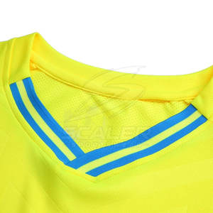 Ensemble d'uniformes de football en gros, tailles et couleurs personnalisables, logos et numéros personnalisés pour clubs et écoles - Product Image 2