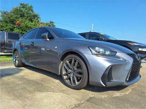 Leexuuss IS 300 2018 en très bon état à vendre avec poignée antidérapante et alimentation sans fil/à batterie - Product Image 3