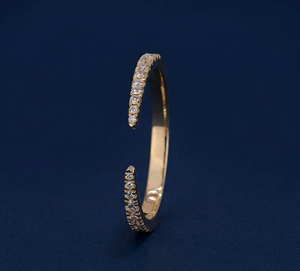 Bague de mariage ouverte empilable pour femme en or 14 carats avec diamant de laboratoire plaqué rhodium 0,16 carat, bijou minimaliste 2,80 g - Product Image 3