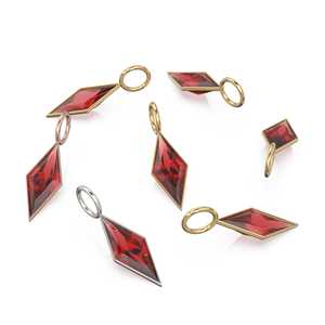 Pendentif en or jaune massif 18 carats avec rubis rouge en forme de cerf-volant / Pierre de naissance de juillet / Pierre précieuse naturelle rouge / Taille diamant - Product Image 3
