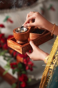 Golden Brass Perfume <b>Lamp</b> Aromatic <b>Oil</b> Diffuser for Home Decor and Aromatherapy Use All Season - Product Image 6