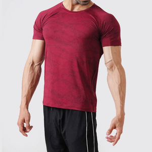 T-shirt de sport pour homme, coupe ajustée, respirant, séchage rapide, extensible, personnalisable avec logo, pour entraînement et fitness - Product Image 3