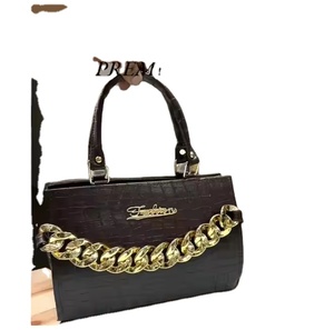 Sacs à bandoulière pour femmes de qualité supérieure Fermeture à glissière légère et durable pour un usage quotidien Sorties de fête sophistiquées Forte demande - Product Image 1