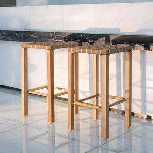 Set di 2 Sgabelli da Bar Alti 70 cm Fatti a Mano con Cordino, Altezza Bancone, con Poggiapiedi in Metallo per Cucina - Product Image 2