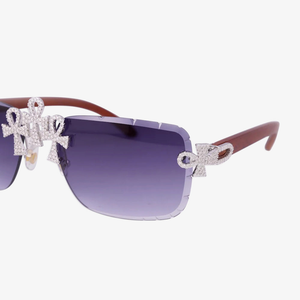 Lunettes de soleil rectangulaires unisexes promotionnelles sans monture, verres polarisés UV400, personnalisables avec cristaux Ankh et diamants Moissanite - Product Image 3