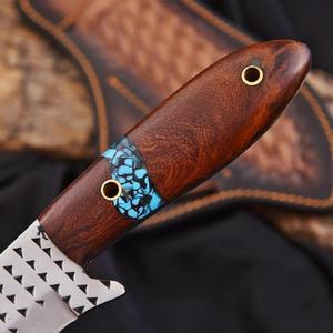 Cuchillo de caza y desollado estilo vaquero hecho a mano, hoja fija de 8 pulgadas para camping, con mango de palisandro y turquesa. - Product Image 3