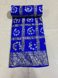Sari Gharchola Bandhani de Seda, Estilo Artesanal, Diseño Tradicional Indio, Prenda Étnica de Lujo para Bodas y Fiestas - Product Image 6