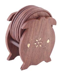 Ensemble de sous-verres écologiques en bois faits à la main pour protéger les tables de cuisine et de salle à manger - Product Image 5