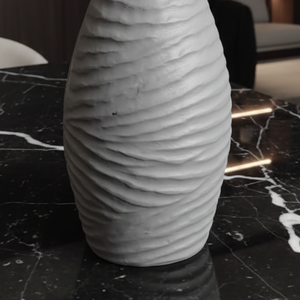Florero de Metal Blanco Mate Texturizado de Lujo, Elegante Diseño Ondulado Hecho a Mano, Centro de Mesa Moderno para Decoración del Hogar, Unidad Individual - Product Image 5