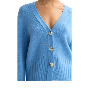 Cardigan tricoté unisexe à manches longues, design personnalisé, en laine/acrylique, avec boutons recouverts de laine épaisse et motif patchwork, idéal pour l'hiver - Vente en gros - Product Image 3