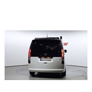 Hyundai Staria 4x4 Campervan 2023/4 avec boîte automatique et caméra de recul, 4 545 km, Diesel, Sièges en cuir, Conduite à gauche - Product Image 4