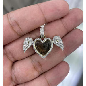 Collar con Colgante de Corazón Premium con Piedra Natural Personalizada y Diseño de Moissanita Pavé - Product Image 1