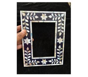 Cadre photo en MDF et résine, incrustation de nacre de haute qualité, motif floral, fait main, à prix de gros très avantageux - Product Image 1
