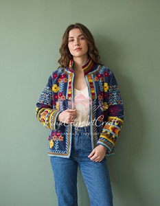 Morvi Fab 2026 # 54 Nuevas Chaquetas de Terciopelo Suzani para Mujer |   Chaqueta Azul Marino con Bordado Floral |   Venta al por mayor - Product Image 5