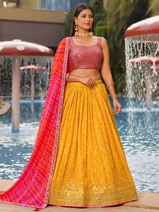 Ensemble Lehenga Élégant Rose et Jaune pour Femme, avec Blouse Brodée de Paillettes, Crop Top, Jupe Plissée et Dupatta – Idéal pour Mariages et Festivals - Product Image 1