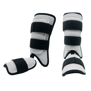 Protège-jambes en aluminium rouge WARPRO INDUSTRY avec fermeture auto-agrippante, légers, protection de base pour adultes, utilisation sportive toutes saisons - Product Image 5