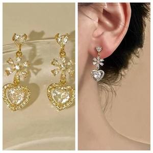 Boucles d'oreilles romantiques vintage en or massif 14 carats avec diamants taille cœur, bijoux de mariage unisexe à motif floral et diamants de laboratoire - Product Image 2