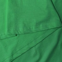 Nouveaux T-shirts d'été pour hommes, col en V, coupe ajustée, couleur unie, grandes tailles, coton uni, design tendance, coupe confortable