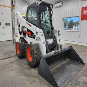 Cargadora Compacta S740 2022 con Cabina Cerrada, Máquina de Construcción de Alto Rendimiento - Product Image 1
