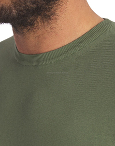 Sudadera de Cuello Redondo para Hombre de Alta Calidad, Peso Pesado de 200 Gramos, Sólida y Formal con Logotipo Personalizado - Product Image 4