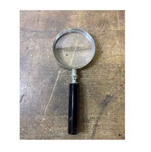 แว่นขยายโลหะสำหรับใช้ในสำนักงาน พร้อมด้ามจับตกแต่ง สำหรับอ่านหนังสือและตกแต่งโต๊ะทำงาน - Product Image 6