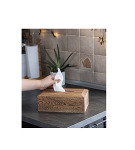 Boîte à mouchoirs décorative en bois avec finition naturelle, adaptée aux restaurants, hôtels, maisons, bureaux et chambres. - Product Image 1