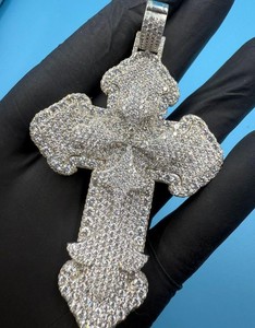 Pendentif en argent 925 avec croix en diamant Moissanite VVS pour unisexe, à porter lors de cérémonies religieuses - Product Image 1