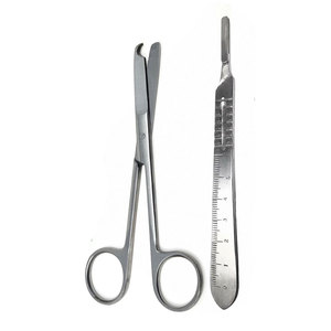 ชุดเครื่องมือผ่าตัดมืออาชีพ กรรไกรเย็บแผล ด้ามมีดผ่าตัดขนาด 4.5 นิ้ว # เหล็กกล้าไร้สนิมผ่าตัดแบบปลอดเชื้อ 4 และ 10 เกรด - Product Image 2