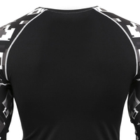 Chemise de compression haut de gamme OEM en tissu nylon élasthanne respirant et extensible pour la gym, l'entraînement et le fitness – Fournisseur et fabricant