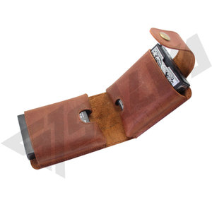 กล่องเก็บไพ่หนังแบบแม่เหล็กปิด สำหรับใส่ไพ่คลับเดี่ยวหรือไพ่สำรับเดียว - Product Image 4