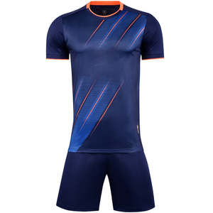 Ensemble de maillots de foot personnalisés en sublimation, shorts en polyester respirant, tenue de foot internationale. - Product Image 1