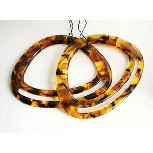 Eco-Friendly Solid <b>Resin</b> Handbag Handle for Gift and <b>Crafts</b> <b>Resin</b> <b>Crafts</b> Product Category - Product Image 3