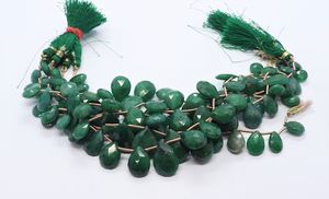 Perles d'émeraude facettées en forme de poire, perles de corindon émeraude, perles de pierres précieuses émeraude, perles d'émeraude facettées pour la création de bijoux - Product Image 4